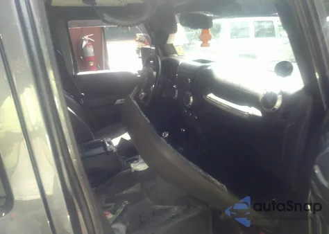 2016 Jeep Wrangler Unlimited Rubicon z USA, uszkodzony, nr VIN 1C4BJWFG1GL183933